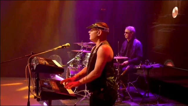 "Неповторимая"